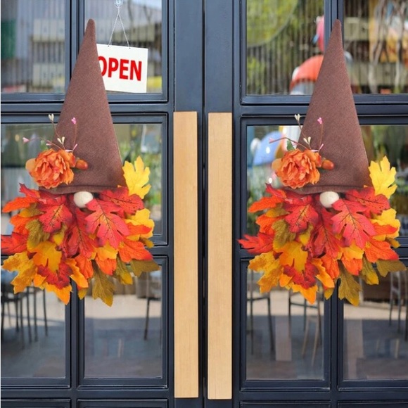 Autumn Maple Leaves Wreath For Front Door/Back Door Decoration - Picture 4 of 6